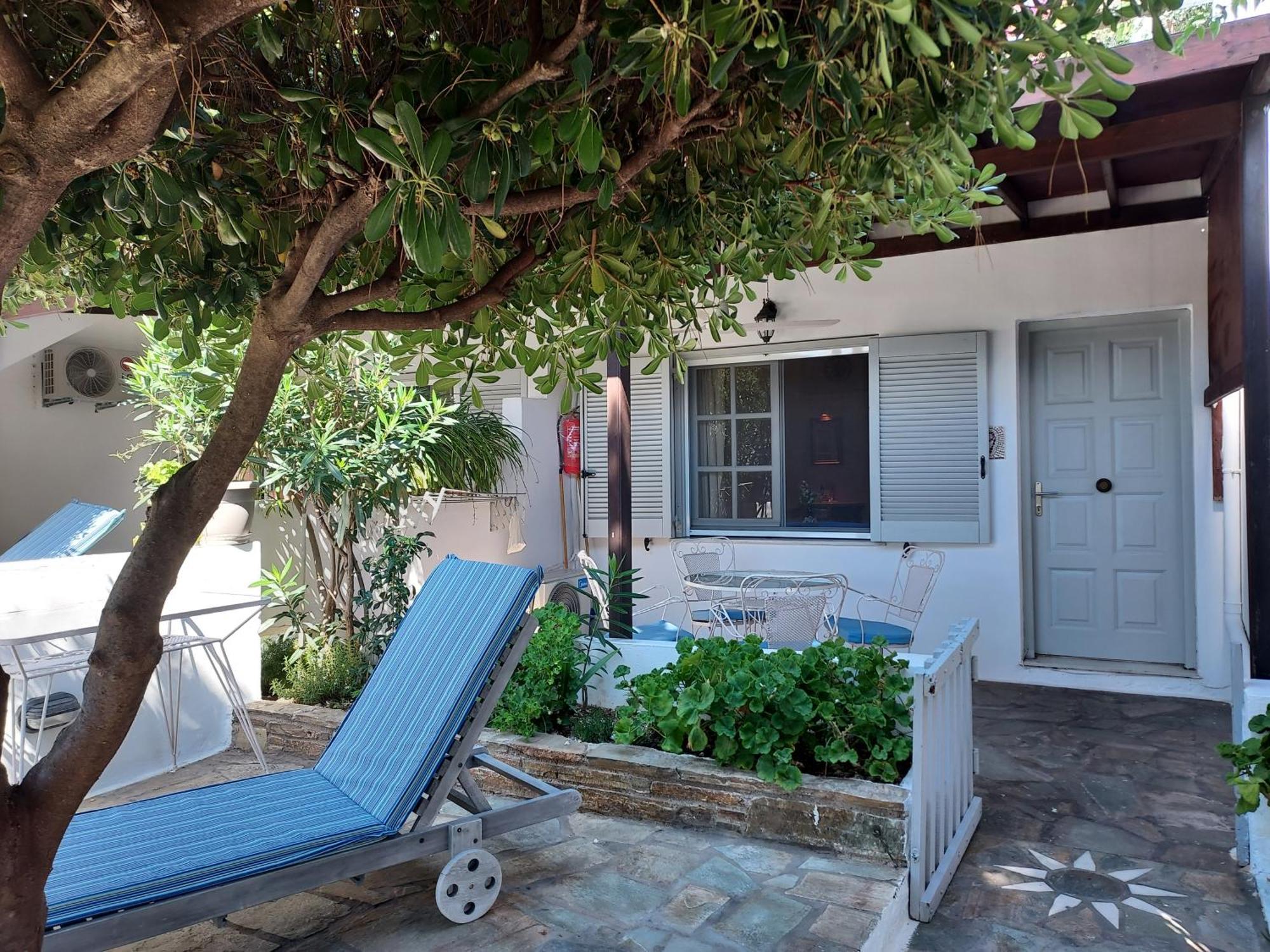 Villa Arni Andros - Βίλα Αρνη Mpatsi Kamer foto