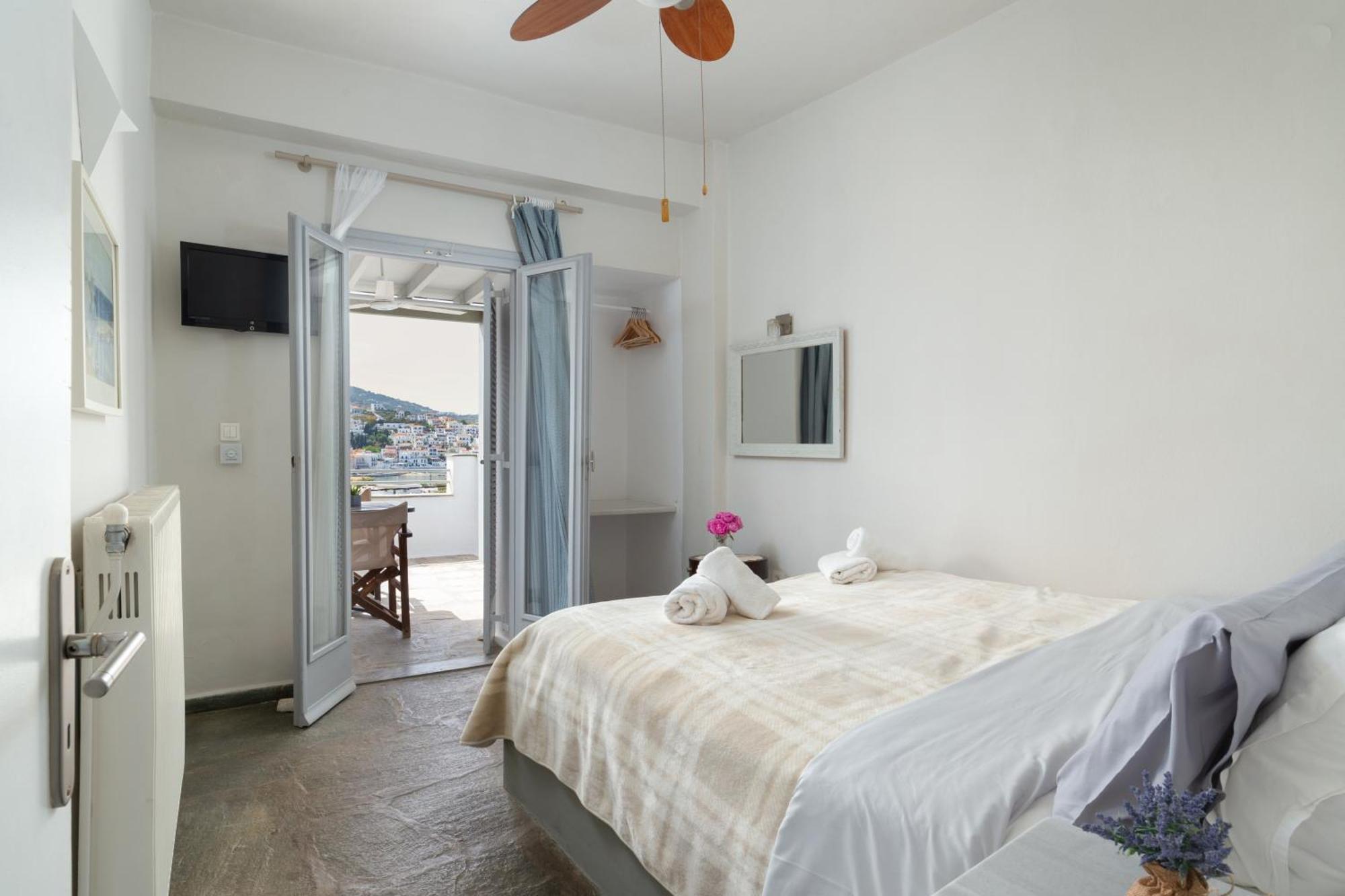 Villa Arni Andros - Βίλα Αρνη Mpatsi Buitenkant foto